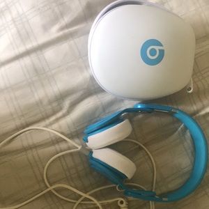 Beats BRAND NEW !!